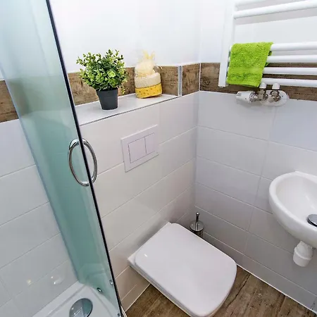 Rout Studio Apartment